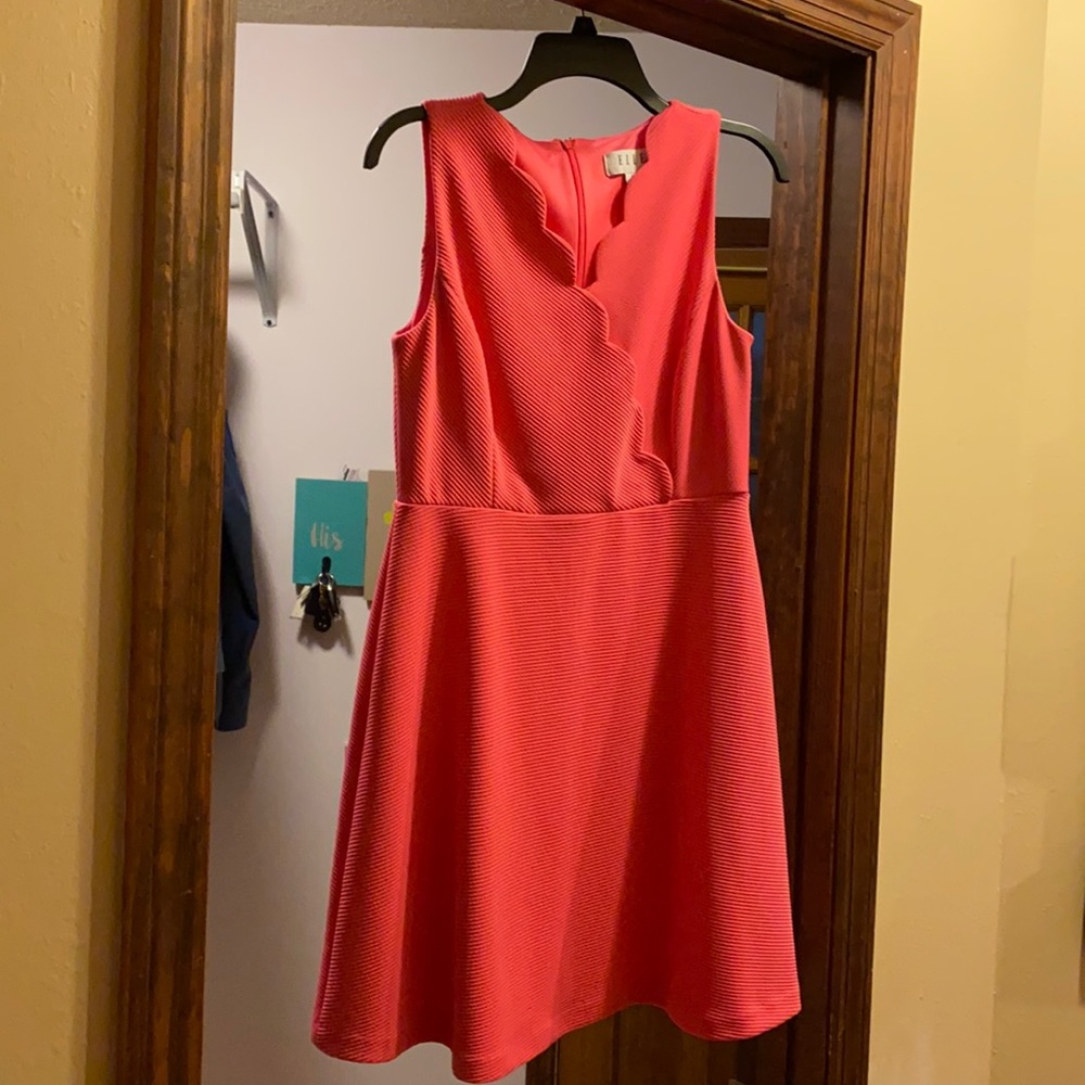 Women’s dress